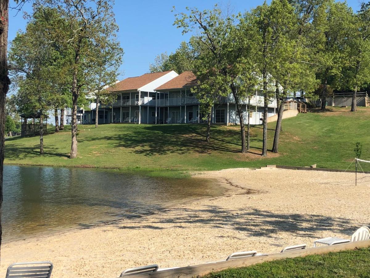 Crown Lake Resort & Spa Horseshoe Bend Exterior photo